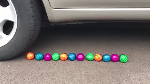 EXPERIMENT CAR VS SQUISHY STRESS BALLS 2