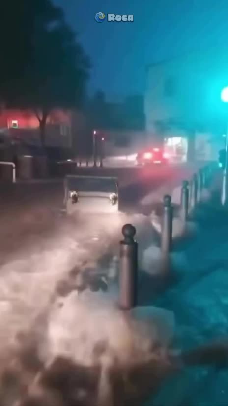 Scenes from Hurricane Milton clipping Mexico’s Yucatán Peninsula.