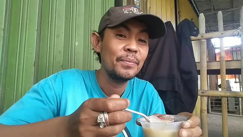 Minum Es selendang Mayang