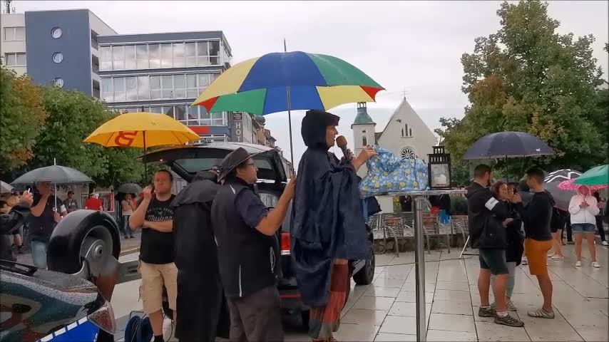 80. MAHNWACHE - BAUTZEN, Kornmarkt, 15 08 2022 - Eröffnung Edgar, Andaсht Katrin, Werbung Veit