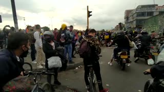 Miles de personas salen a las calles en una nueva jornada