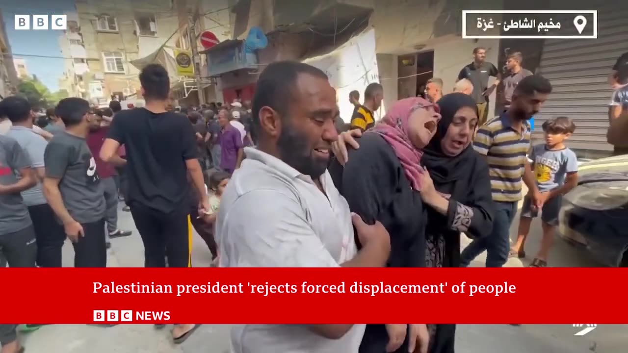 Ignore Israeli evacuation order, Hamas tells citizens as they flee - BBC News