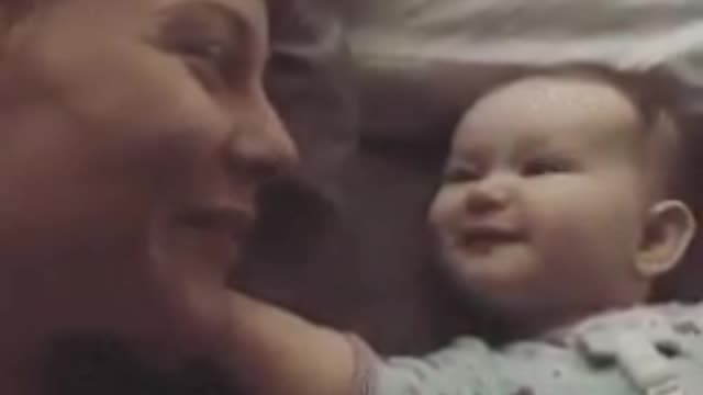 Beautiful contact between Mum and her baby 3 months
