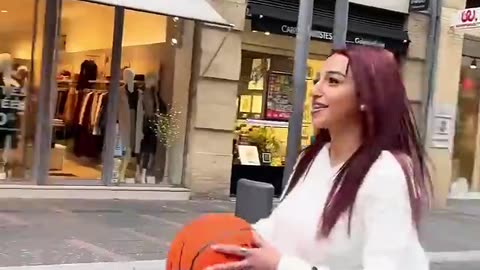 Rating strangers shot - basketball