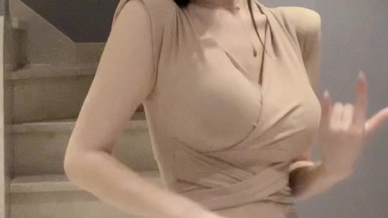 Chinese shots of the beautiful girls dance fun