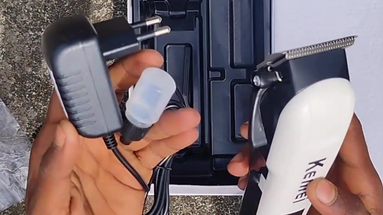 Kemei 809a trimmer unboxing video and review on my channel please support you please support💪💪💪