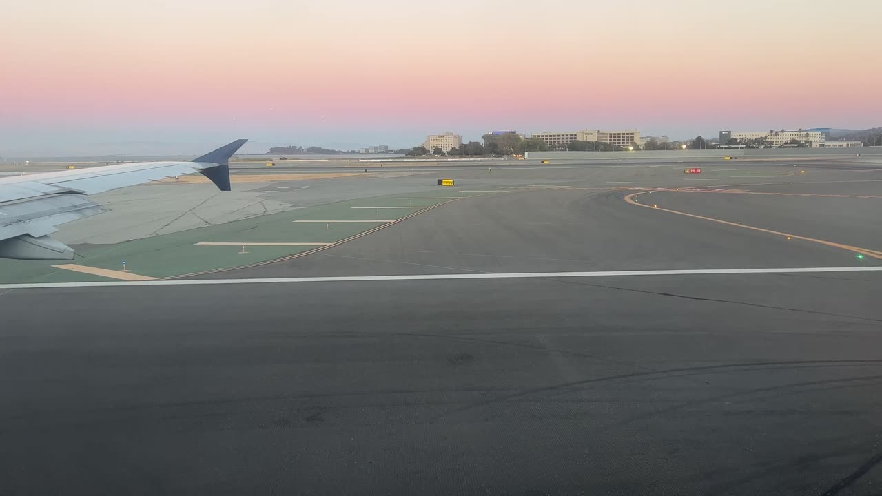 Delta Airlines taking off at San Francisco International Airport