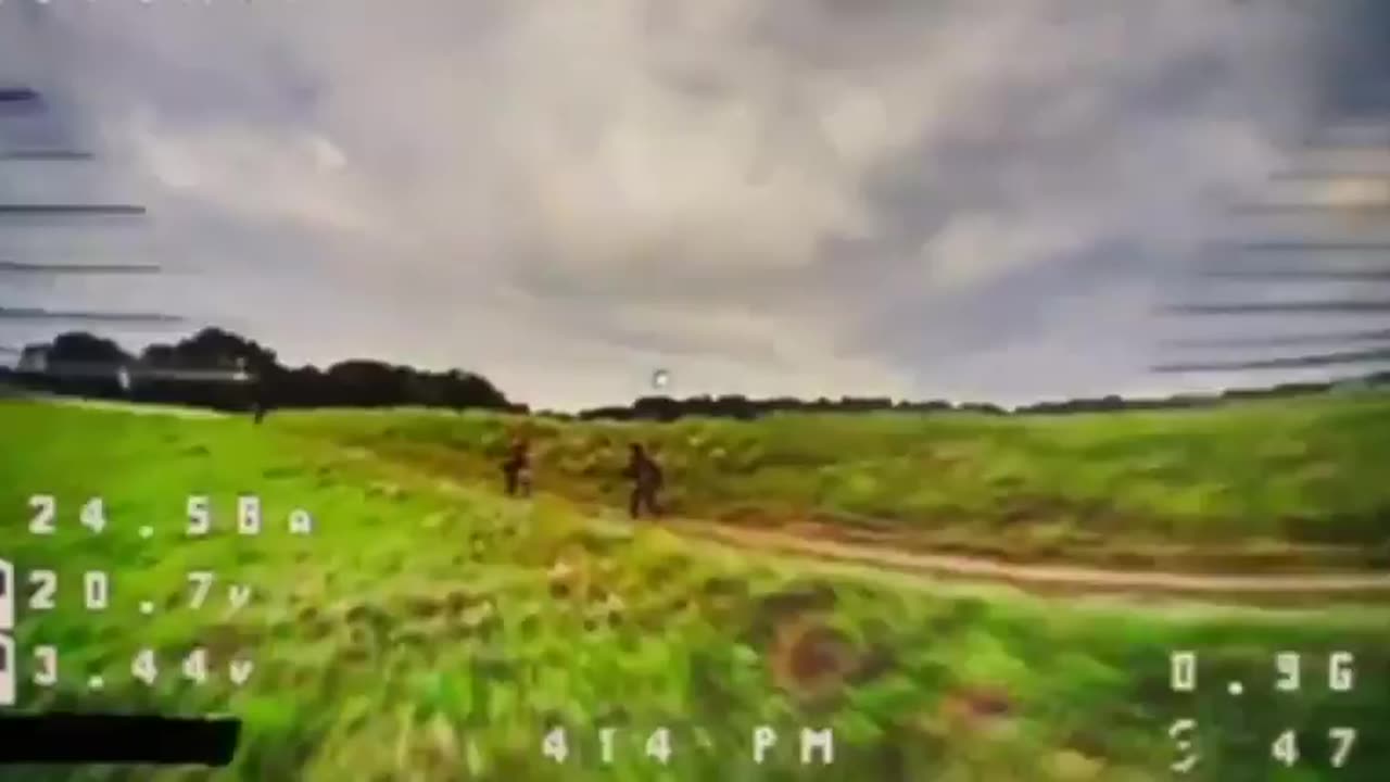 Fast and Furious Ukrainian drone catching 🇷🇺 Russian invaders