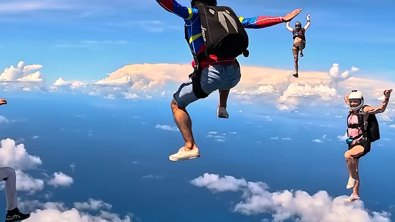 #skydiving #adventure #viralvideos