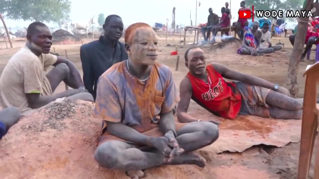 Amazing Mundari Tribe Of South Sudan Showers with Cow Urine?
