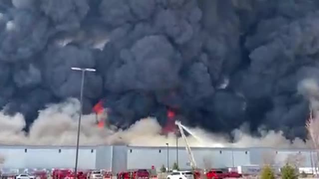 Large fire reported at Walmart Distribution Center near Indianapolis Airport, Indiana