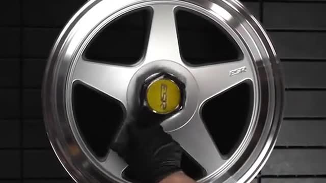 Auto wheel parts replacement