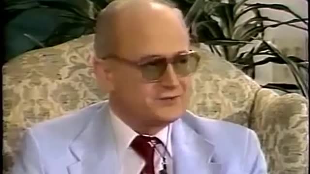 Tomas Schuman (Yuri Bezmenov) Soviet Subversion of America - Full L.A. Lecture (1983)