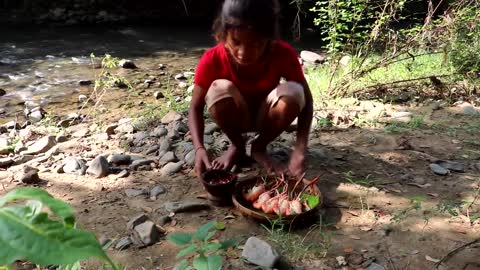 Survival skills_ Lobster boiled on the clay for food #2 - Cooking lobster eating delicious