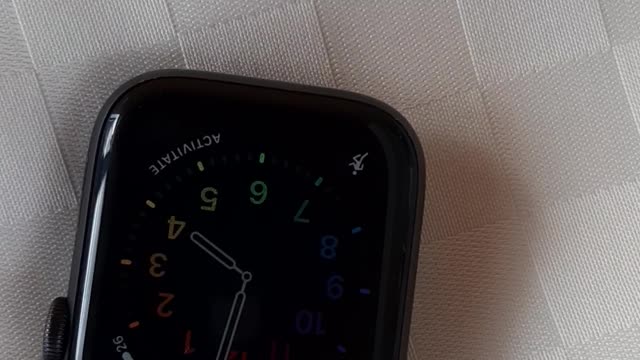 Apple Watch Series 5, radiatie radiofrecventa