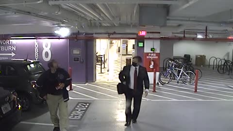 6086RHOBG3G308ALobbyEntrance_2021-01-05_18h00min02s040ms.mp4