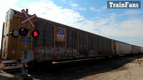 CN 8963 & CN 2621 Engines Manifest Train Eastbound In Ontario