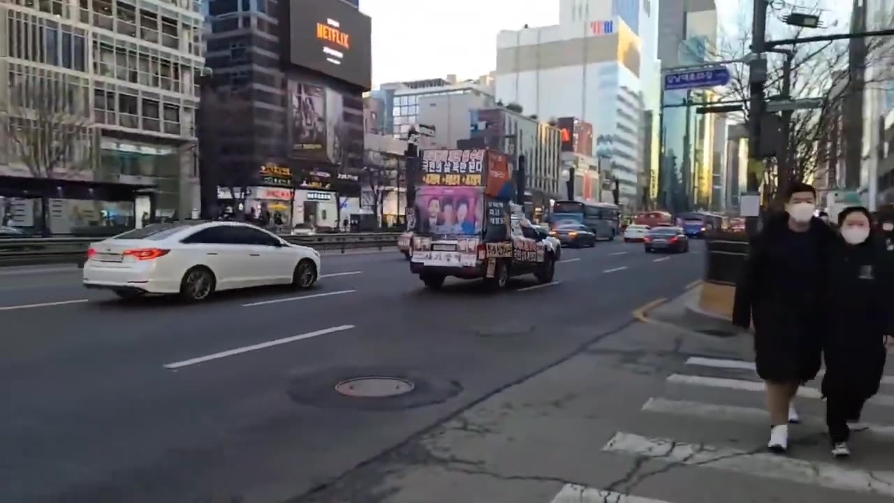 20210204_V3_S02(3ZHeOqMys-Y)어느나라 얘기_ 북한은 원전건설_ 남한은 원전패쇄! 강남역에서