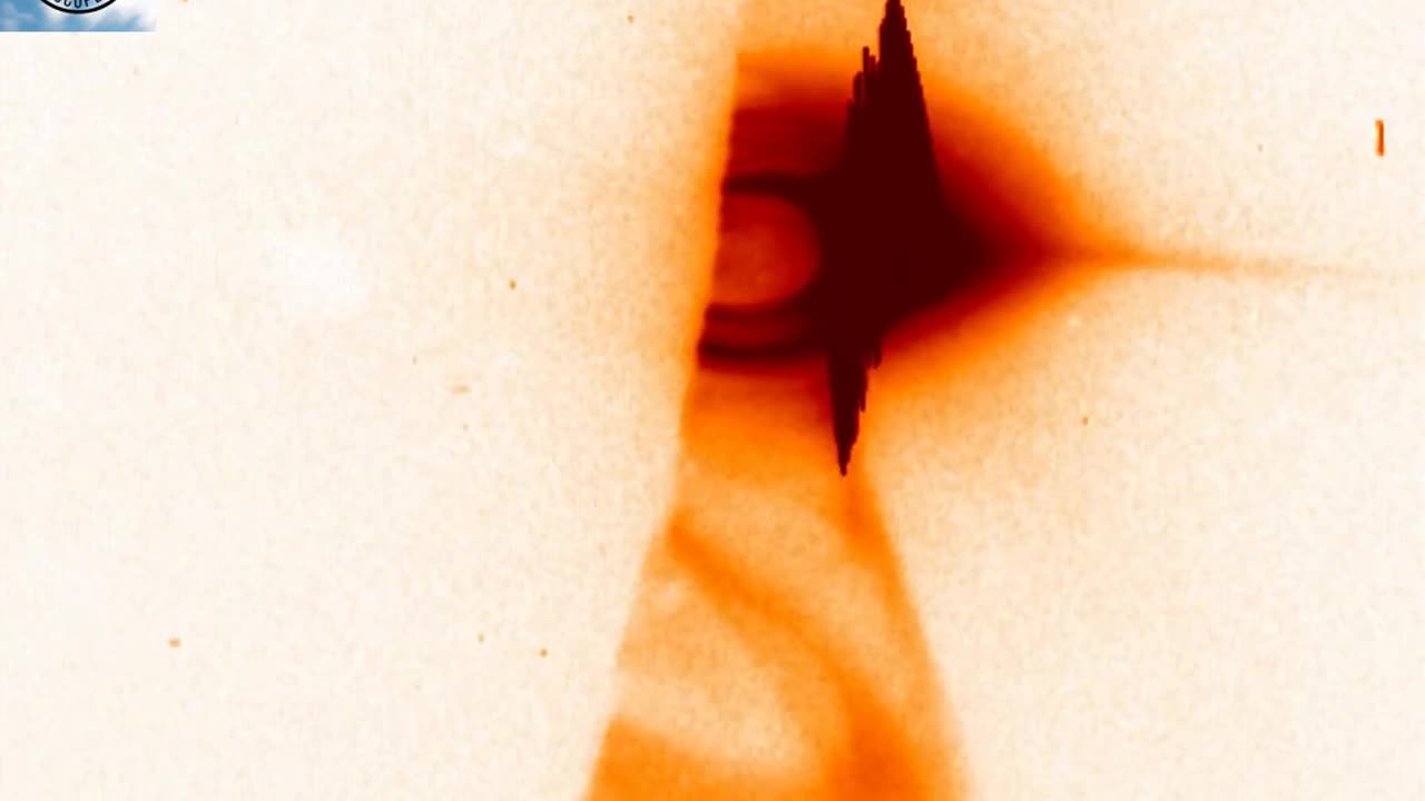 Hinode Takes an X-Ray of a Powerful Solar Flare