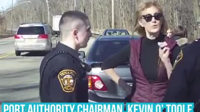 This is what a group think leftist acts like