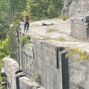 When the cliff isn’t high enough🤘🏼