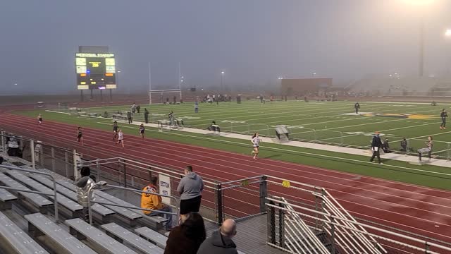 Hailey running the 200m