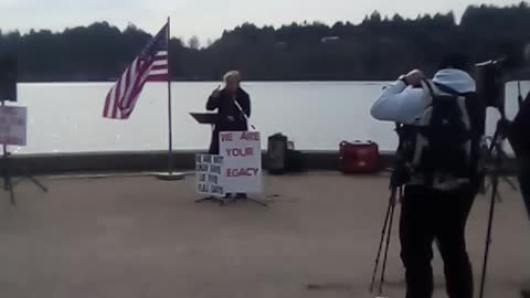 Rising up for America and the state of washington at Olympias Heritage Park