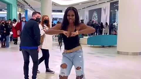 Rihanna (Rude boy) dance