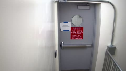 6166RHOBGRRGST3StairwellSide_2021-01-06_12h20min02s230ms.mp4