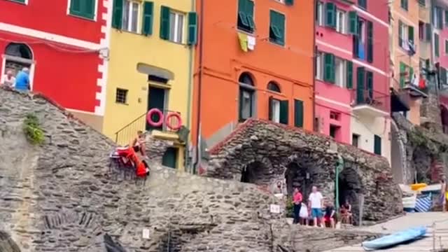Slowing down summer with a trip to the Italian Riviera!