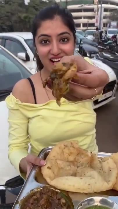 Testing the hottest Indian sauce #spicyfood #funny