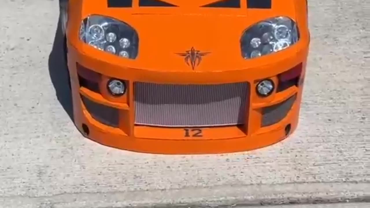 Man turn in to car