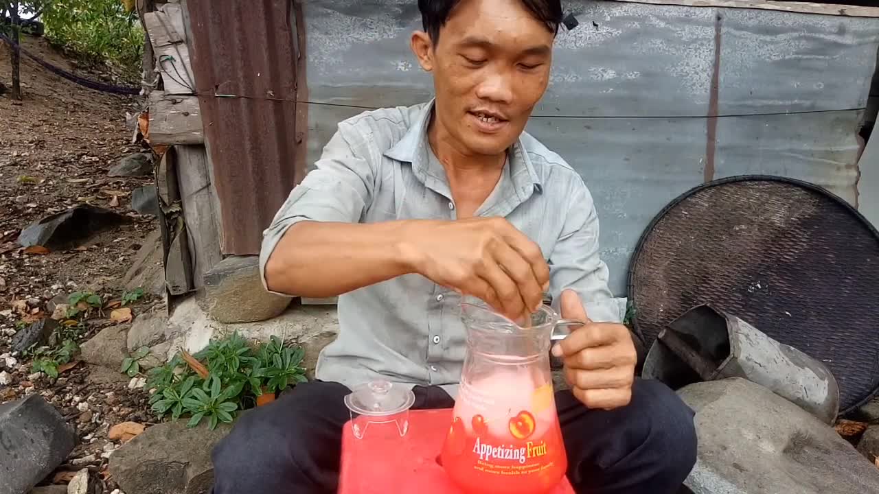 lần đầu thử uống trứng gà sống sting và cái kết ngoan không tưởng