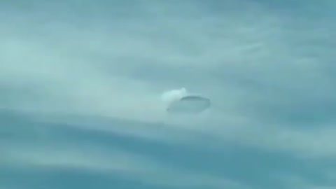 Extraterrestrial spacecraft sighted on a road in Mexico