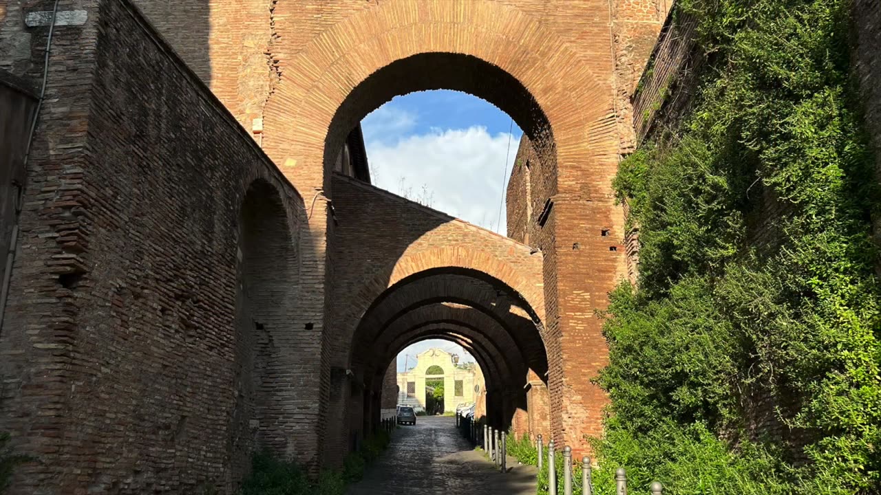 Avoiding the crowds in Rome