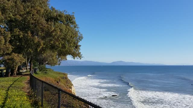 Navy Plane BUZZES Santa Barbara Shoreline Park