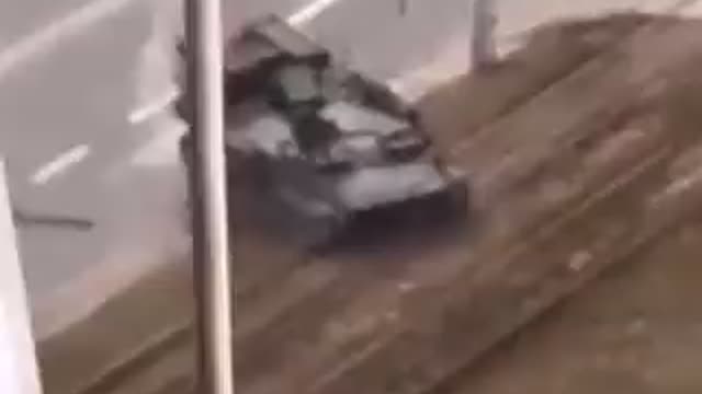 People's vehicles are being crushed under the tanks. #Ukraine - 19