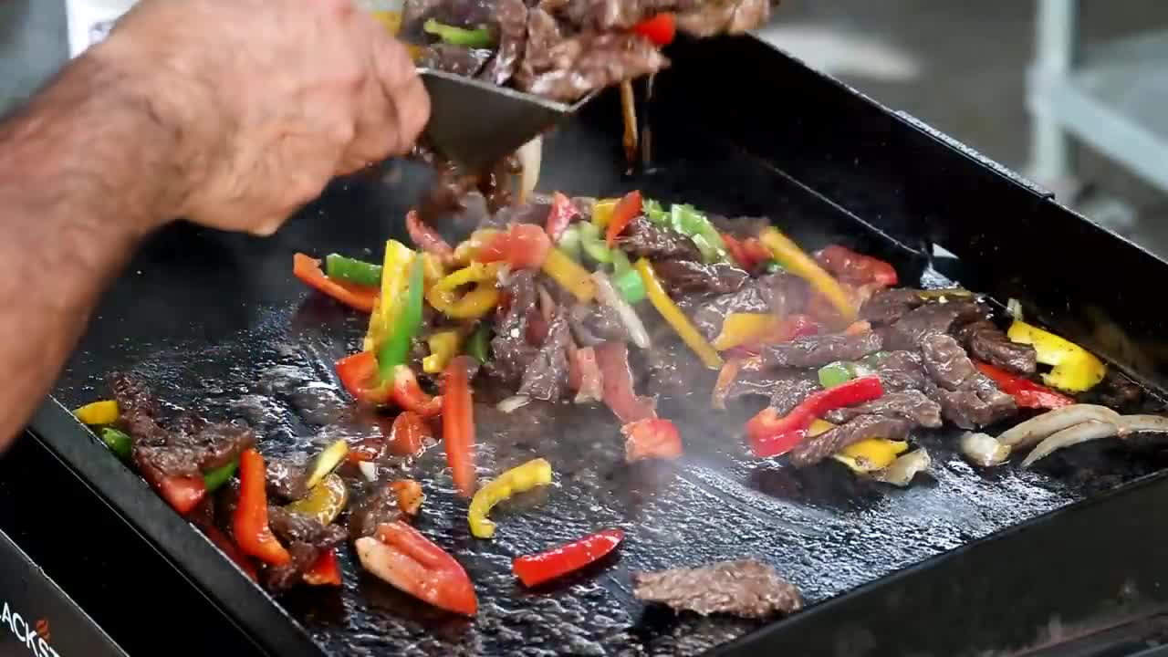 BLACKSTONE GRIDDLE COOKING RESTAURANT STYLE STEAK FAJITAS