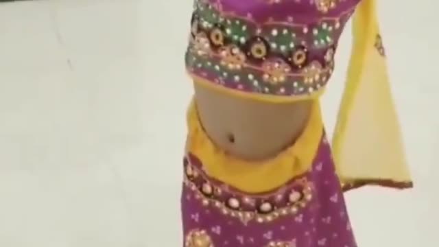 Cute baby dancing with hindi song