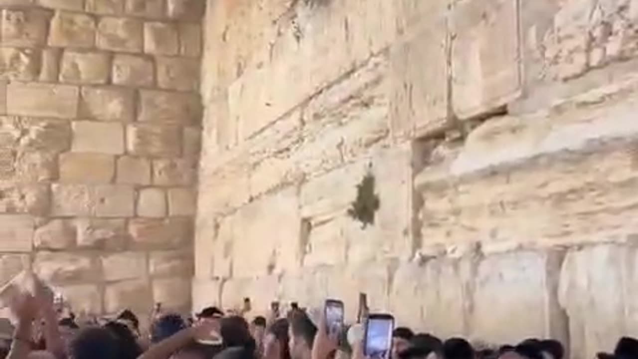 Judeans Cheering at the Wailing wall for another IDF Victory
