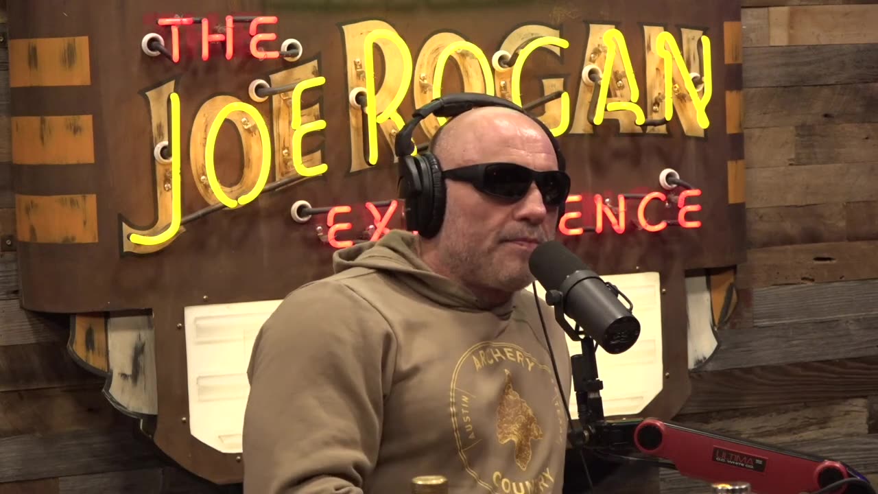 Joe Rogan Experience #2122- Protect Our Parks 11