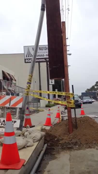 5651 Sepulveda synapse building power pole