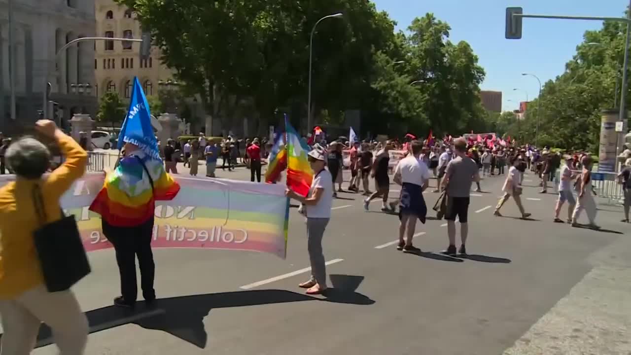 Protesters stage anti-Nato rally after Spain banned protest in Madrid