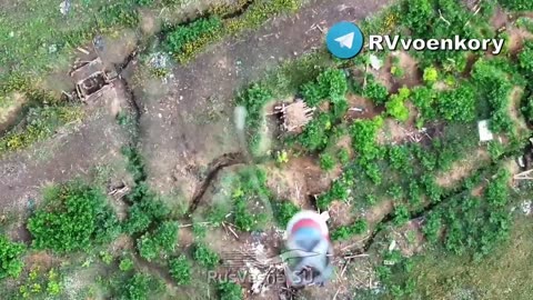 Drone Bomber Clears Ukrainian Trenches Near Rabotino