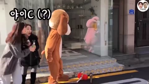 Funny KOREAN Prank😂😂🤣🤣