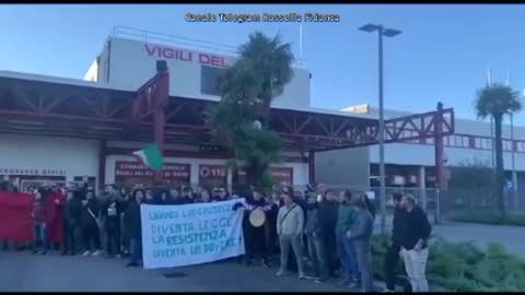 Manifestazione No Green Pass dei Vigiili del Fuoco di Udine