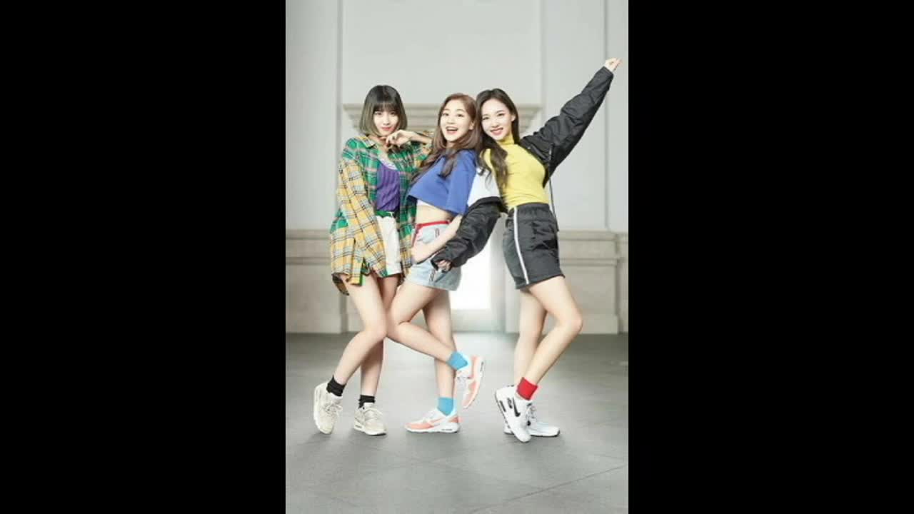 TWICE Models For NIKE Air MAX! TWICE Models For NIKE Air MAX!