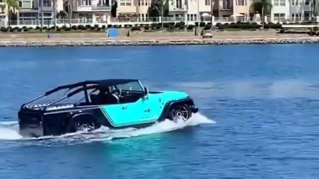 The most unbelievable amphibious car 😦😦