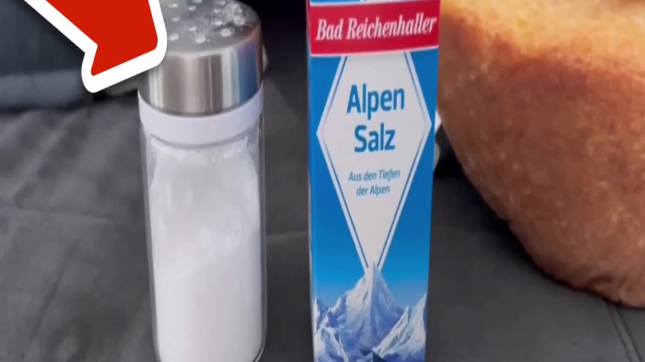 The (Secret) Trick with Salt on the Sofa Amazes EVERYONE💥(GENIUS)🤯