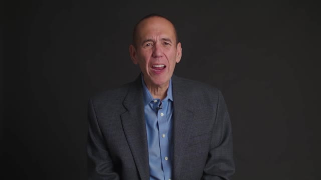 Gilbert Gottfried reads the Bitcoin White Paper because you were too lazy to read it yourself